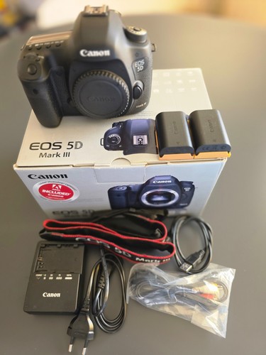 Canon eos mark - canon,